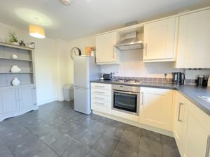 FURZE CRESCENT- click for photo gallery